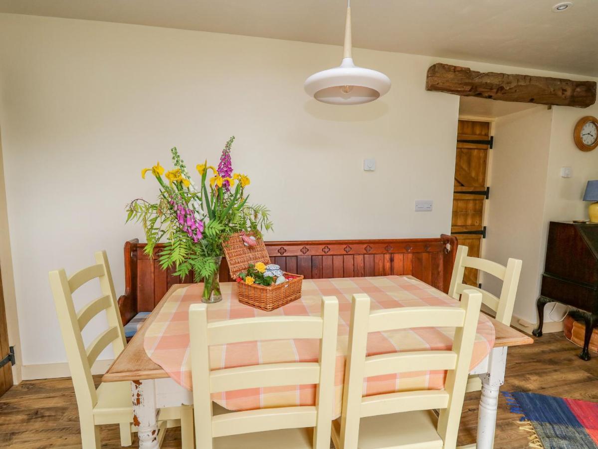 Buzzards Breg Villa Builth Wells Exterior photo